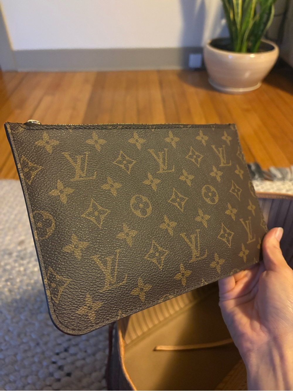 Louis Vuitton Brown Monogram Shoulder Tote with Natural Trim - Picture 7 of 8